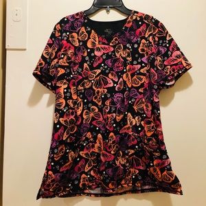 NWOT Cherokee infinity scrub top